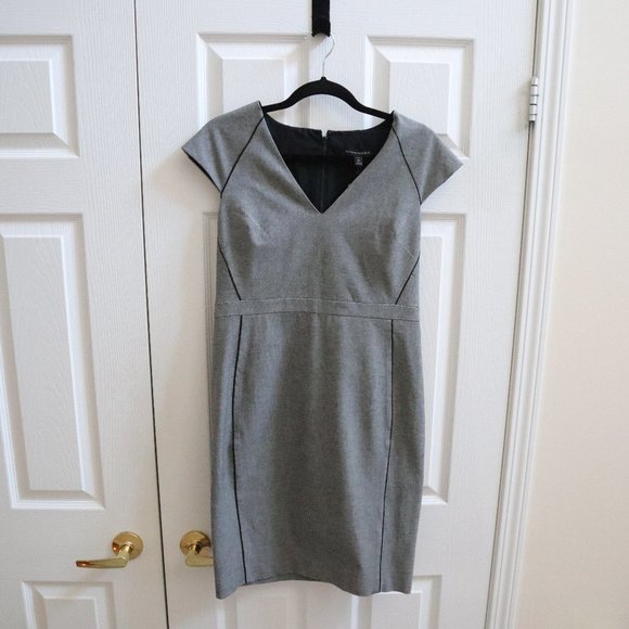 Banana Republic Sheath Dress NWT - Picture 2 of 6